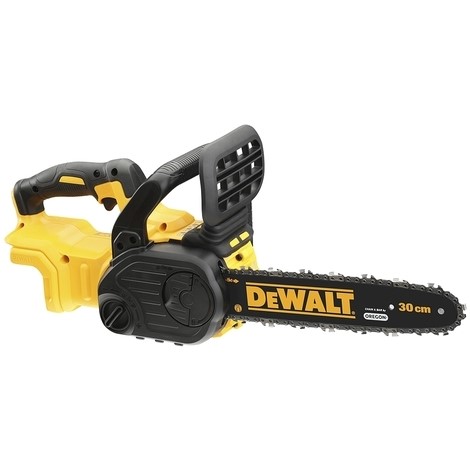 Chainsaw for tree removal